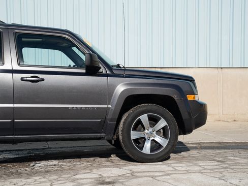 Used 2017 Jeep Patriot High Altitude image 11