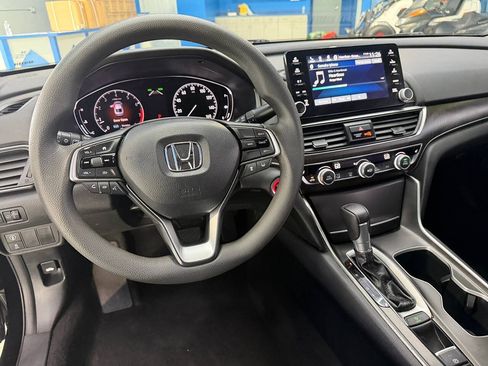 Used 2019 Honda Accord EX image 24