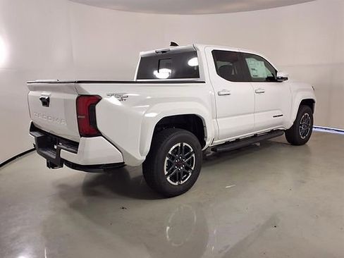 New 2025 Toyota Tacoma TRD Sport w/ TRD Sport Upgrade Package image 33