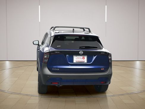 Certified 2026 Nissan Kicks SR FWD image 6