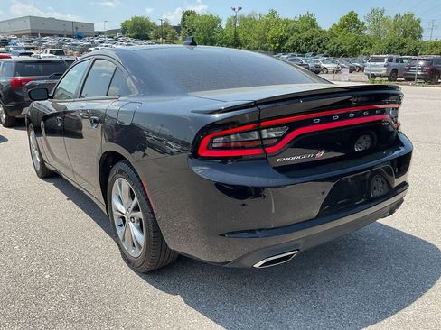 Used 2020 Dodge Charger SXT AWD/4WD image 6