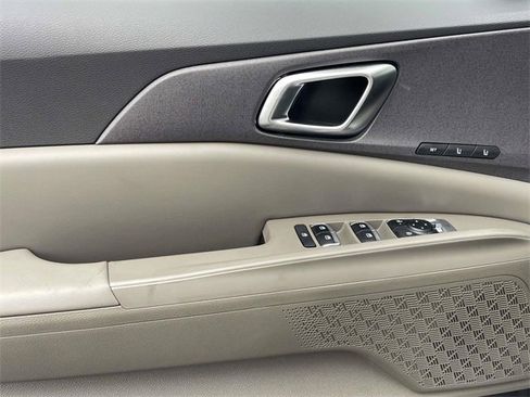 New 2026 Kia Carnival EX image 24