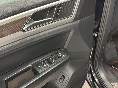 Used 2019 Volkswagen Atlas SEL AWD/4WD image 21