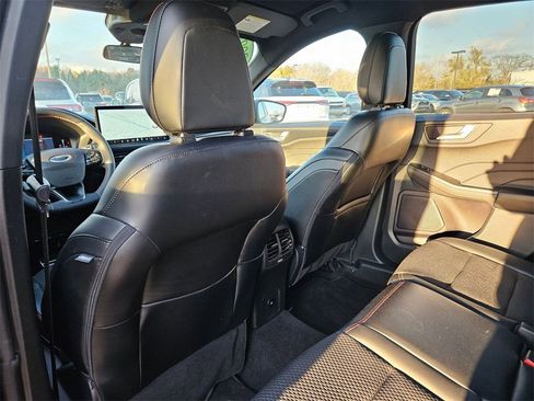 Used 2024 Ford Escape ST-Line w/ Tech Pack #1 image 27
