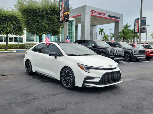 Used 2025 Toyota Corolla FX w/ Convenience Package FWD image 2