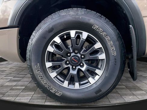 Used 2021 Nissan Titan PRO-4X w/ Pro-4x Utility Package image 10