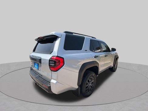 Used 2025 Toyota 4Runner SR5 AWD/4WD image 6