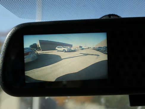 Used 2018 Chevrolet Express 3500 image 18