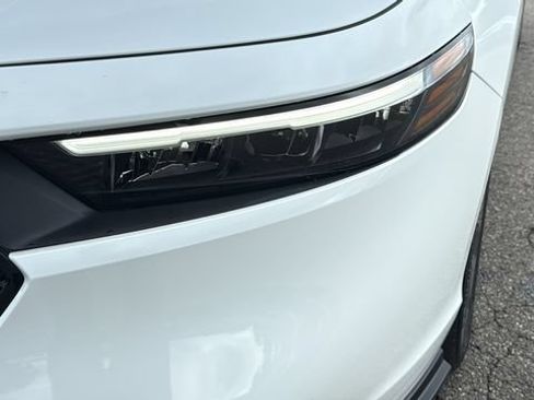 Used 2023 Honda Accord EX image 7