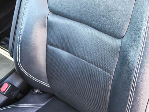 Used 2020 Toyota Sienna SE w/ Carpet Mat Package image 23