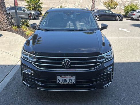 Used 2024 Volkswagen Tiguan SEL R-Line AWD/4WD image 3