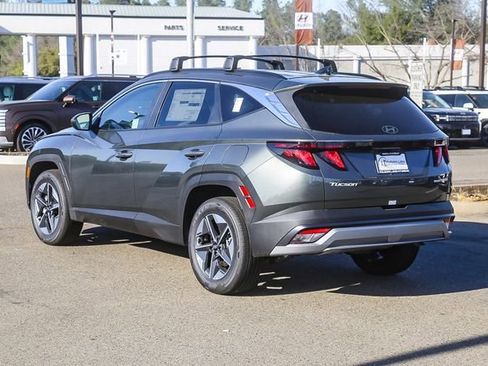 New 2026 Hyundai Tucson SEL image 2