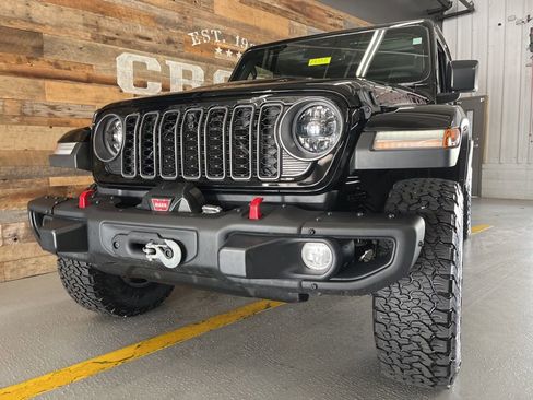 Used 2026 Jeep Wrangler Unlimited Rubicon AWD/4WD image 10
