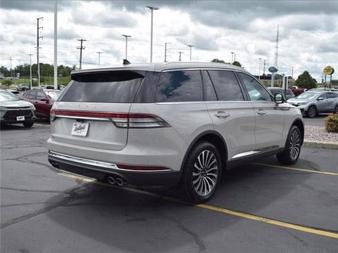 Used 2023 Lincoln Aviator Reserve image 5