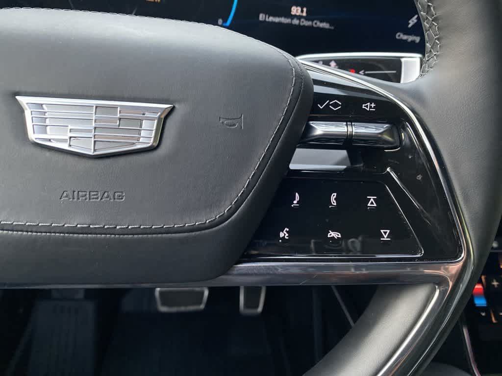 Certified 2026 Cadillac Vistiq Luxury w/ LPO, Floor Liner Package AWD/4WD image 22