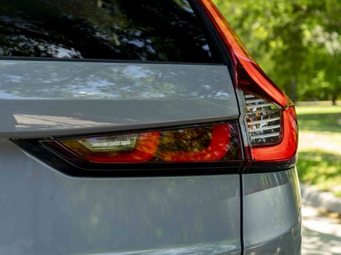 Used 2025 Honda CR-V LX image 13