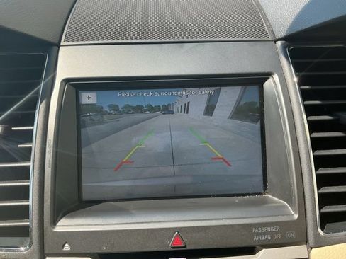 Used 2018 Ford Taurus Limited FWD image 4