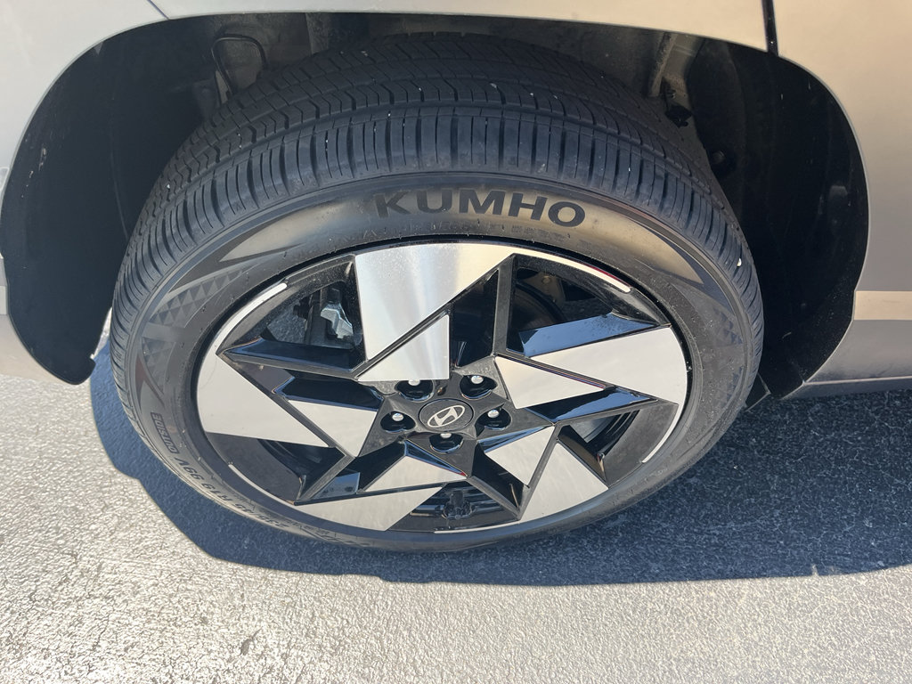 Used 2025 Hyundai Kona Limited AWD/4WD image 49