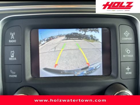 Used 2023 RAM 1500 Classic SLT AWD/4WD image 14