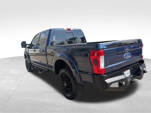 Used 2019 Ford F250 Lariat w/ Lariat Ultimate Package image 3