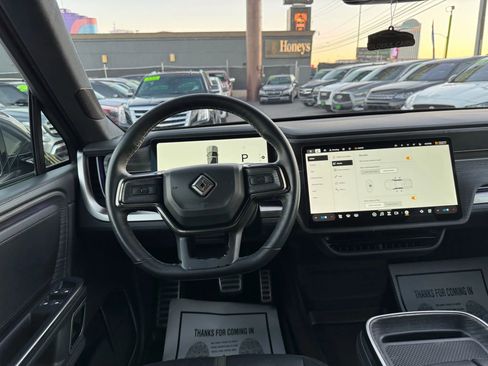 Used 2023 Rivian R1T Adventure image 20