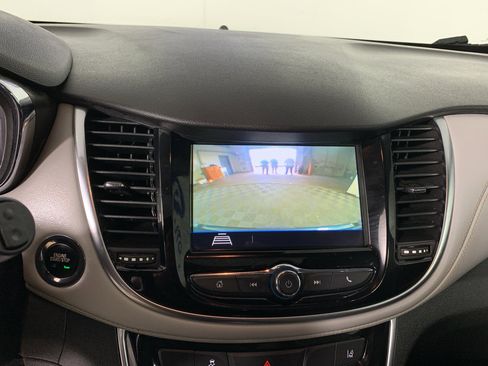 Used 2018 Chevrolet Trax Premier image 27