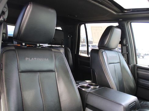 Used 2017 Ford Expedition EL Platinum AWD/4WD image 20