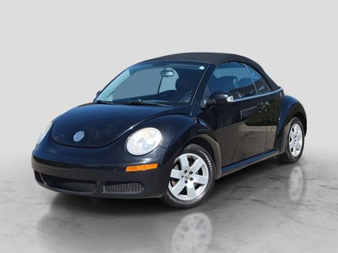Used 2007 Volkswagen Beetle Convertible w/ Package 1 FWD image 1