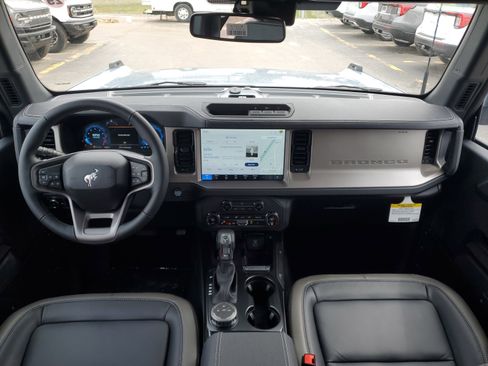 New 2025 Ford Bronco Outer Banks image 36