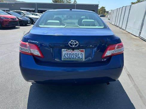 Used 2011 Toyota Camry LE FWD image 3