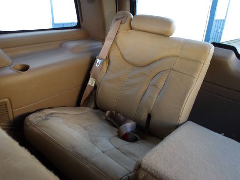 Used 2000 GMC Yukon SLT w/ SLT Marketing Opt Pkg AWD/4WD image 24