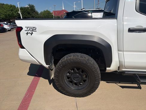 Used 2024 Toyota Tacoma TRD Off-Road AWD/4WD image 8