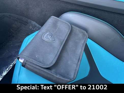 Used 2024 Lamborghini Revuelto Base image 30