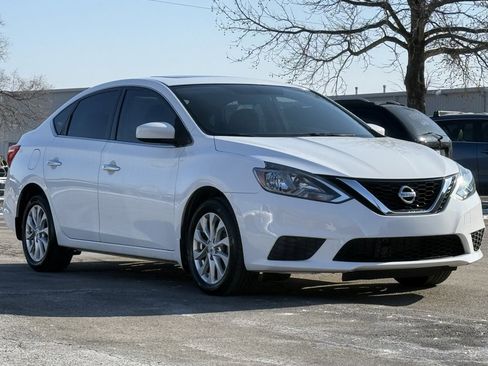 Used 2017 Nissan Sentra SV w/ Style Package image 8