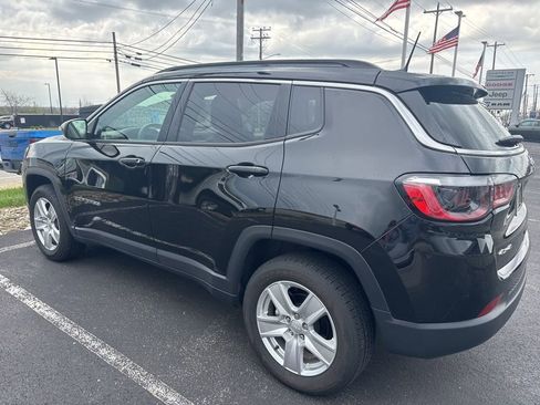 Used 2022 Jeep Compass Latitude w/ Sun and Sound Group image 10