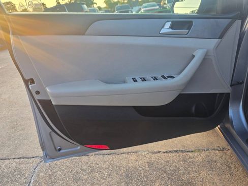 Used 2016 Hyundai Sonata SE FWD image 15
