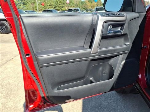 Used 2024 Toyota 4Runner SR5 image 21