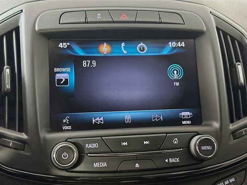 Used 2014 Buick Regal image 14