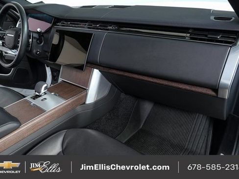 Used 2024 Land Rover Range Rover SE image 24