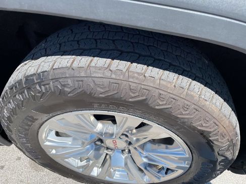 Used 2019 GMC Sierra 1500 Denali w/ Driver Alert Package II AWD/4WD image 32