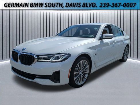 Certified 2023 BMW 530e xDrive w/ Premium Package image 1