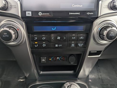 Used 2021 Toyota 4Runner Limited image 22