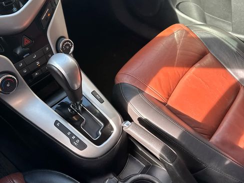 Used 2013 Chevrolet Cruze LT FWD image 25