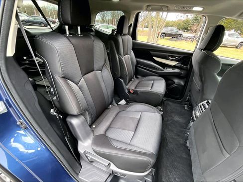 Used 2022 Subaru Ascent Premium w/ Convenience Package image 19