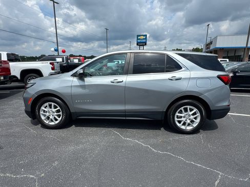 Used 2023 Chevrolet Equinox LT FWD image 9