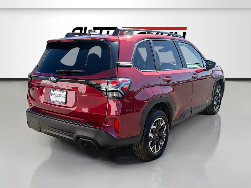 Used 2025 Subaru Forester Premium AWD/4WD image 7