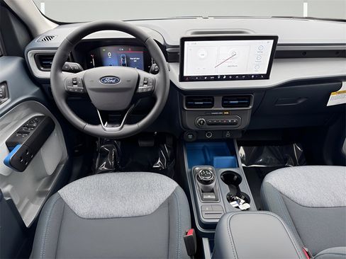 New 2025 Ford Maverick XLT w/ XLT Luxury Package image 5