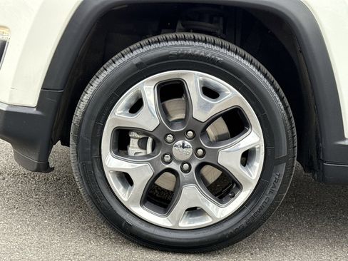 Used 2019 Jeep Compass Limited AWD/4WD image 12