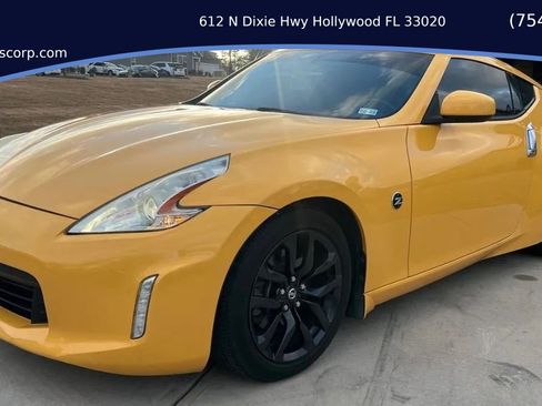 Used 2017 Nissan 370Z Coupe image 1