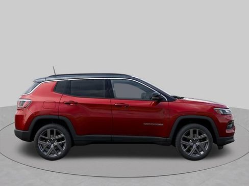 New 2026 Jeep Compass Limited w/ Sun, Sound & Navigation Group AWD/4WD image 21